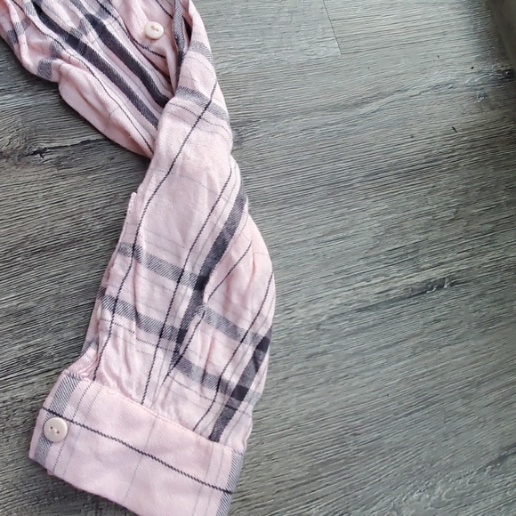 Chelsea & Theodore Plaid Flannel - Picture 3 of 5